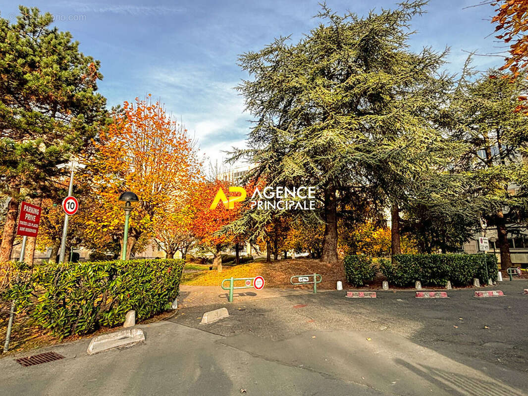 Appartement à SARTROUVILLE