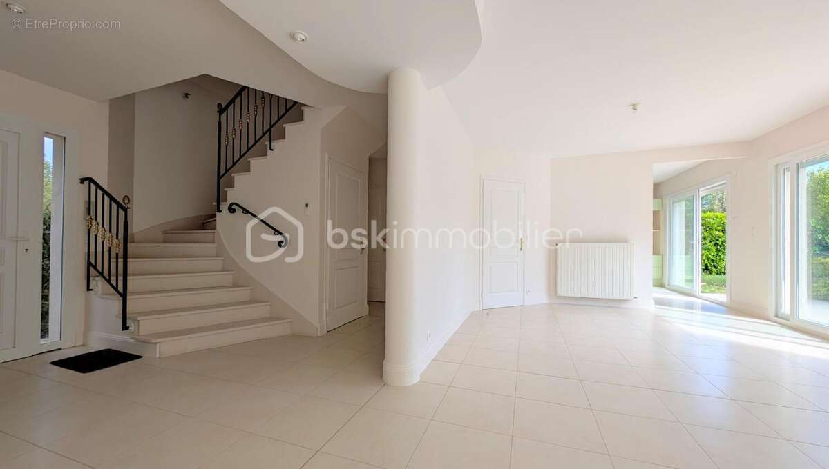 Maison familiale de caractère pensée pour recevoir et partager - photo 25