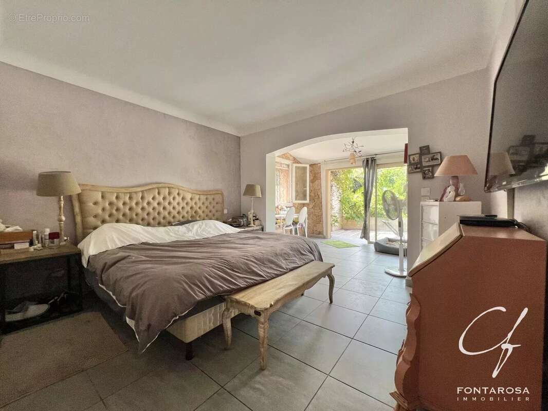 Maison à SAINT-RAPHAEL