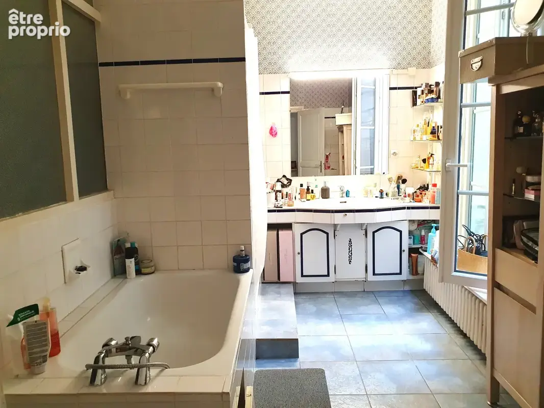 Belle maison de ville avec beaucoup de cachet et de caractère et très bien située - photo 11