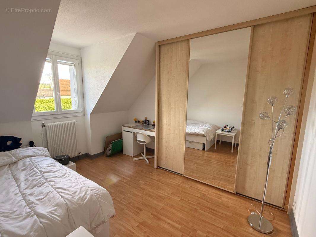Maison à CHELLES
