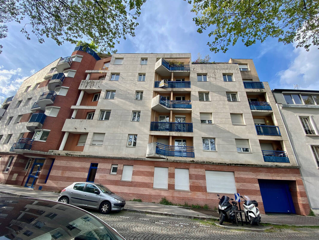 Parking à PARIS-15E