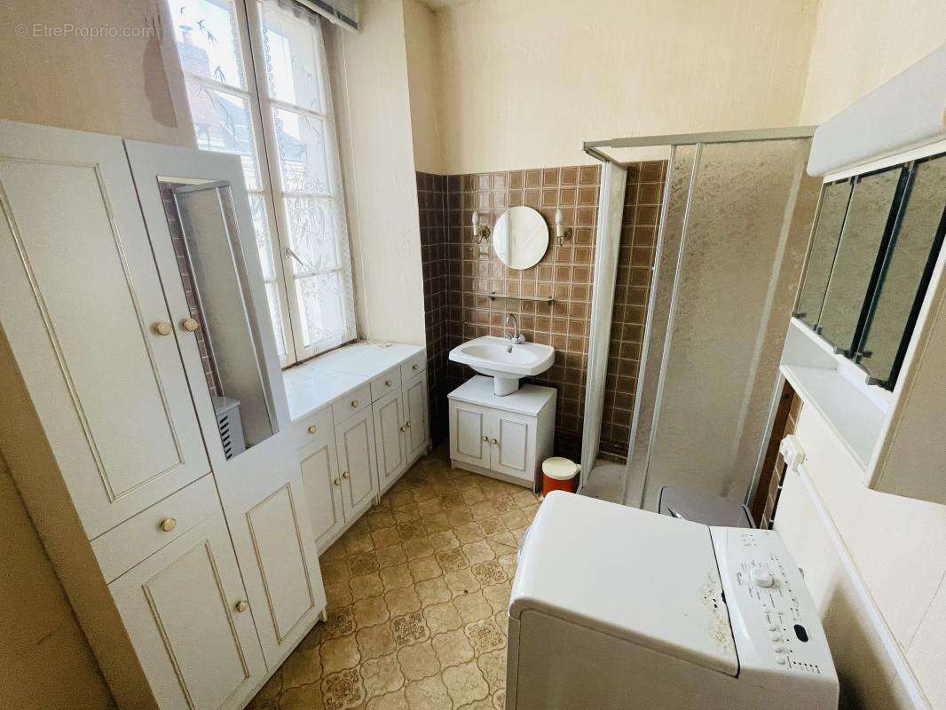 Appartement à ANGERVILLE