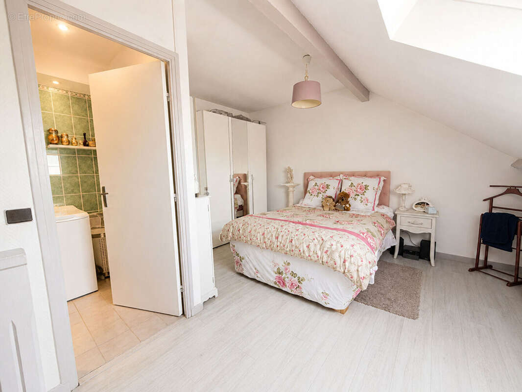Appartement 43m² à linas - photo 5