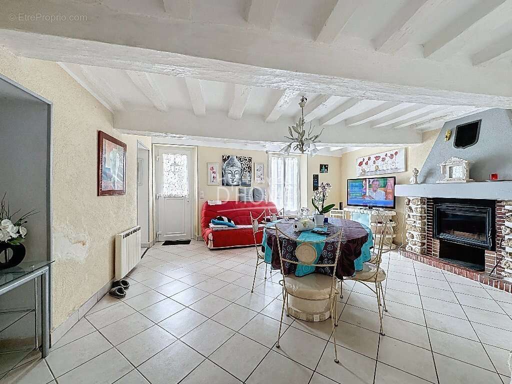 Maison à LA FERTE-GAUCHER