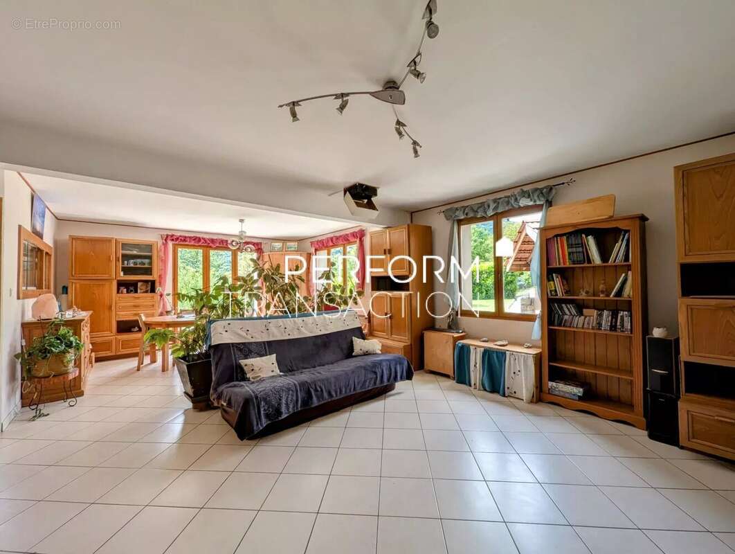 Maison à SAINT-PIERRE-D'ALLEVARD