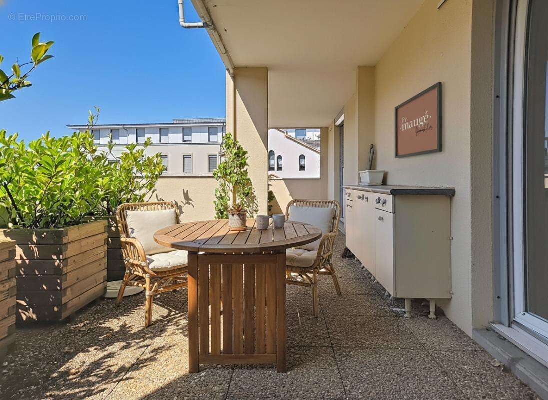 Appartement à LYON-8E