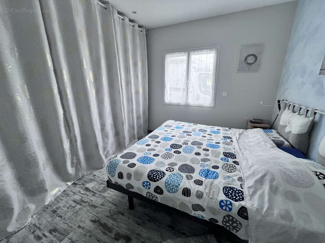 Maison à LAMONZIE-SAINT-MARTIN