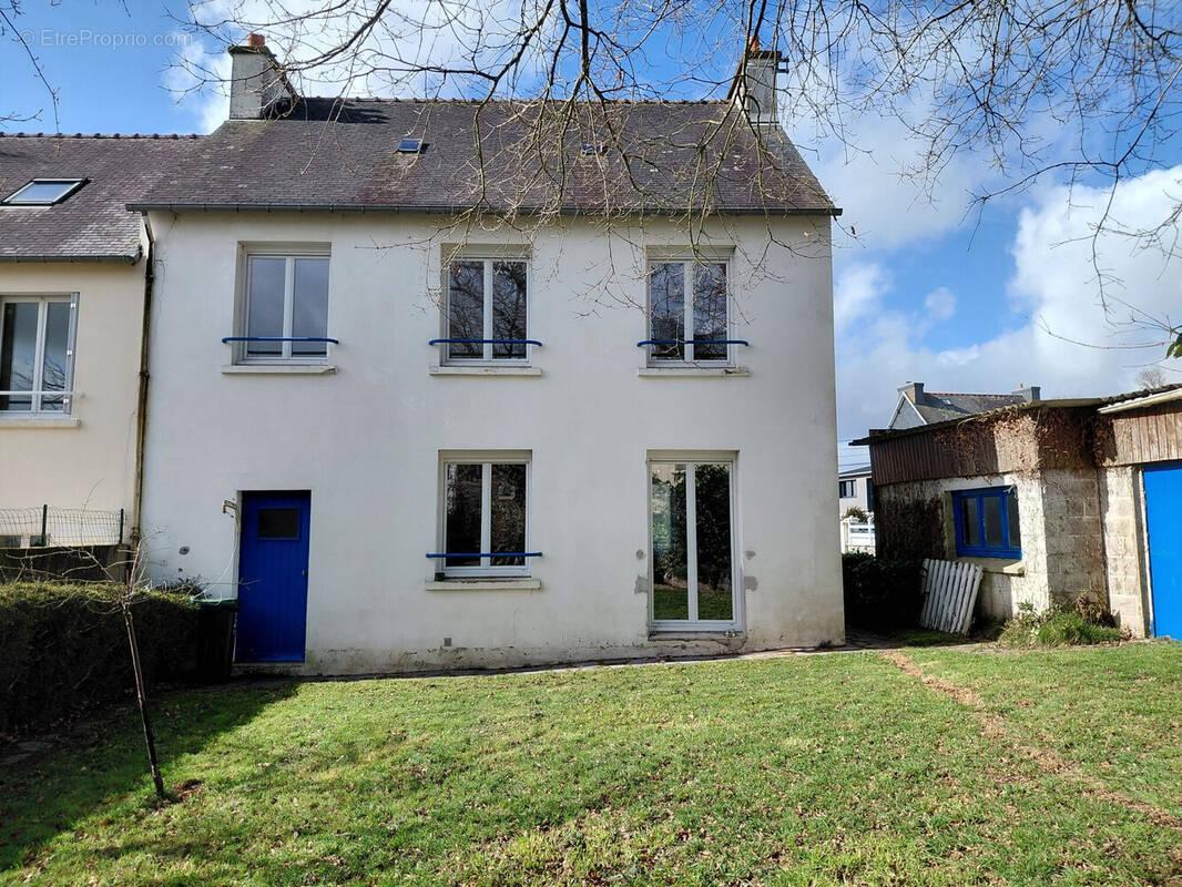 Maison à CARHAIX-PLOUGUER