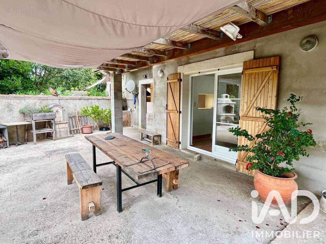 Maison 137 m² à Rodilhan  - photo 4