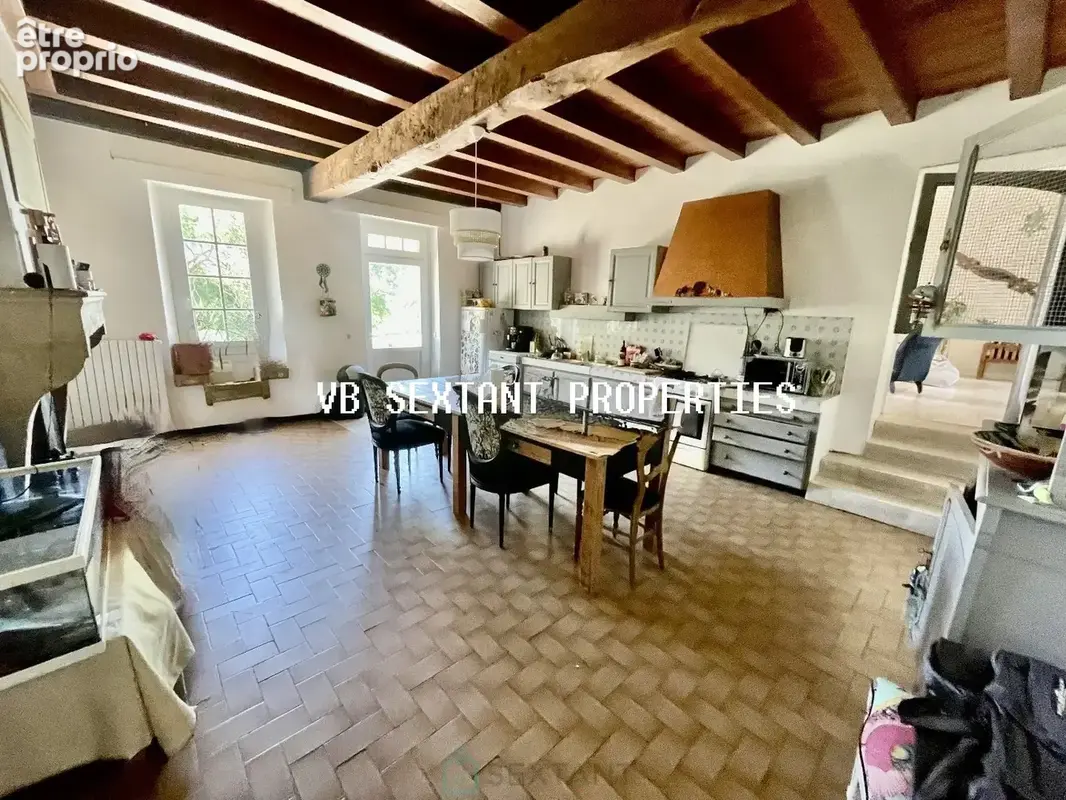 Entre- Deux- Mers, Domaine 2,5 hectares avec Belle demeure de charme et dépendances - photo 2