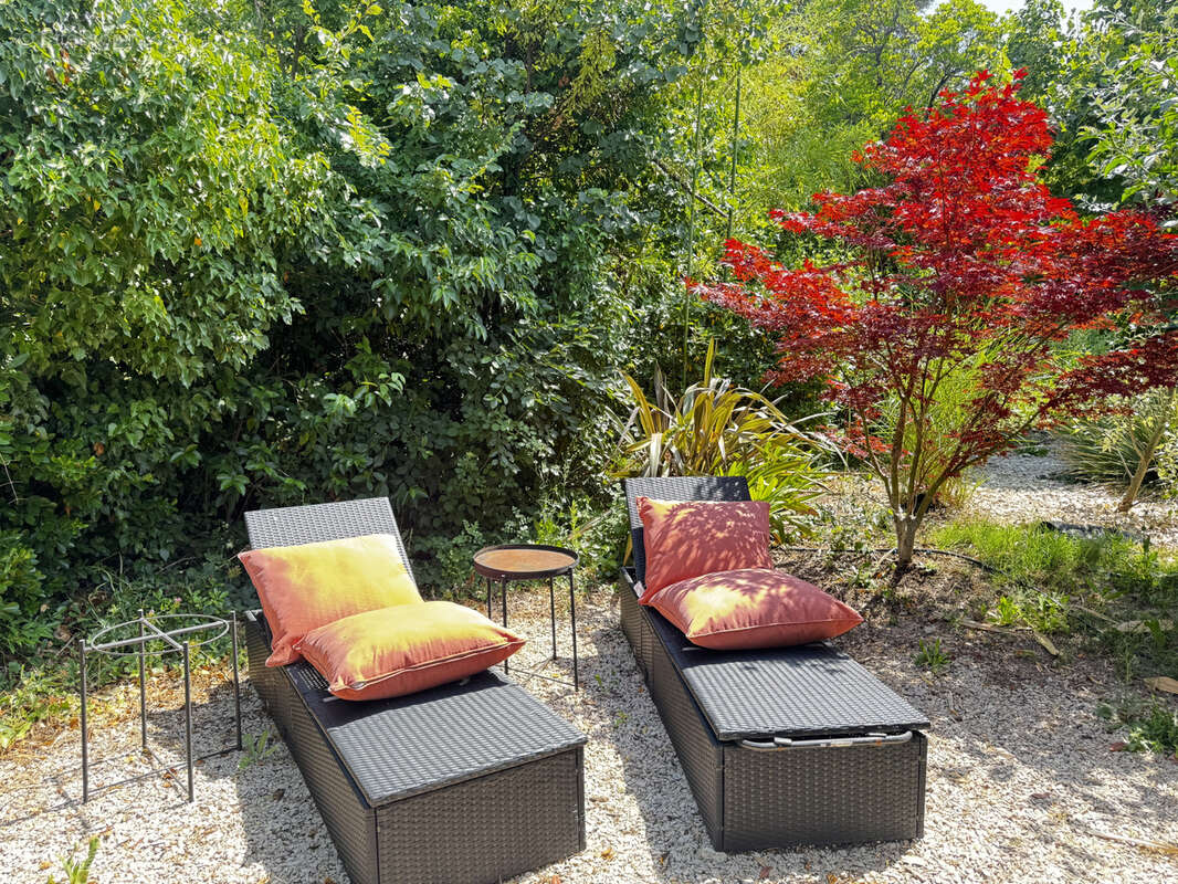 A vendre Maison T6 210m2 sur 2500m2 Terrain. Piscine. - photo 16