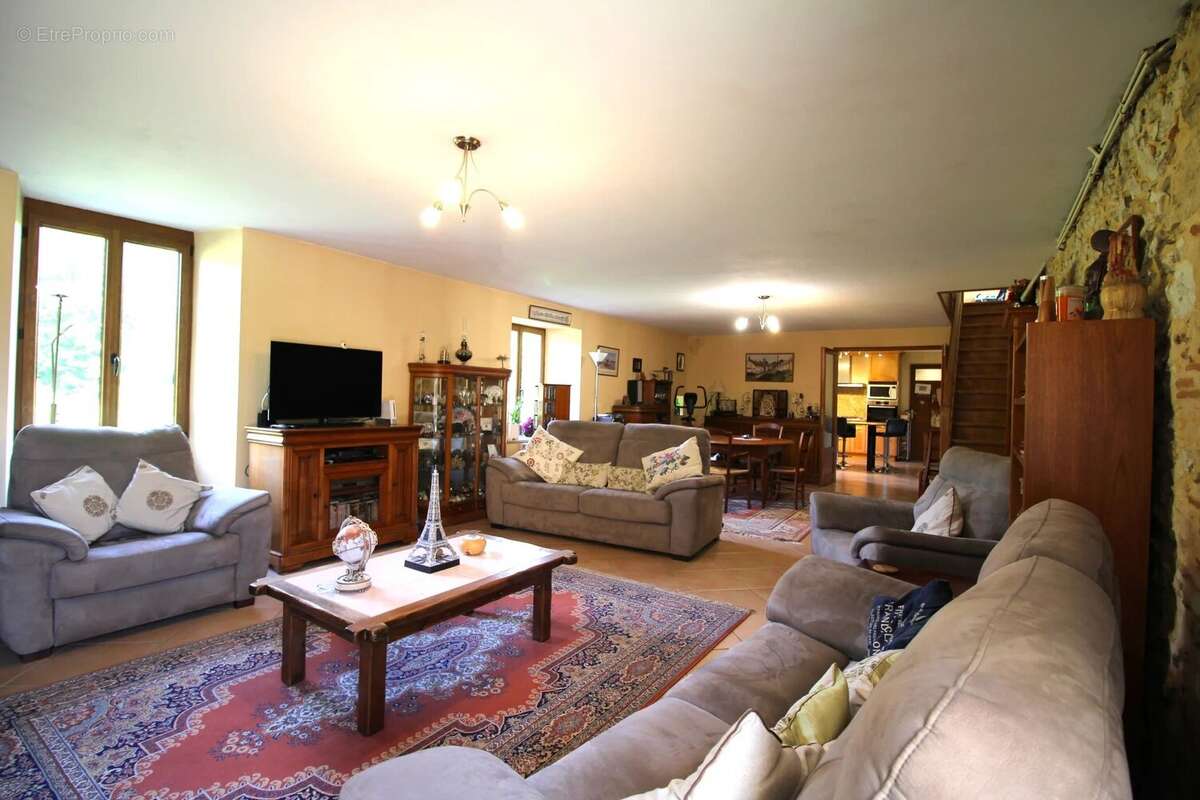 Maison à PUY-L'EVEQUE