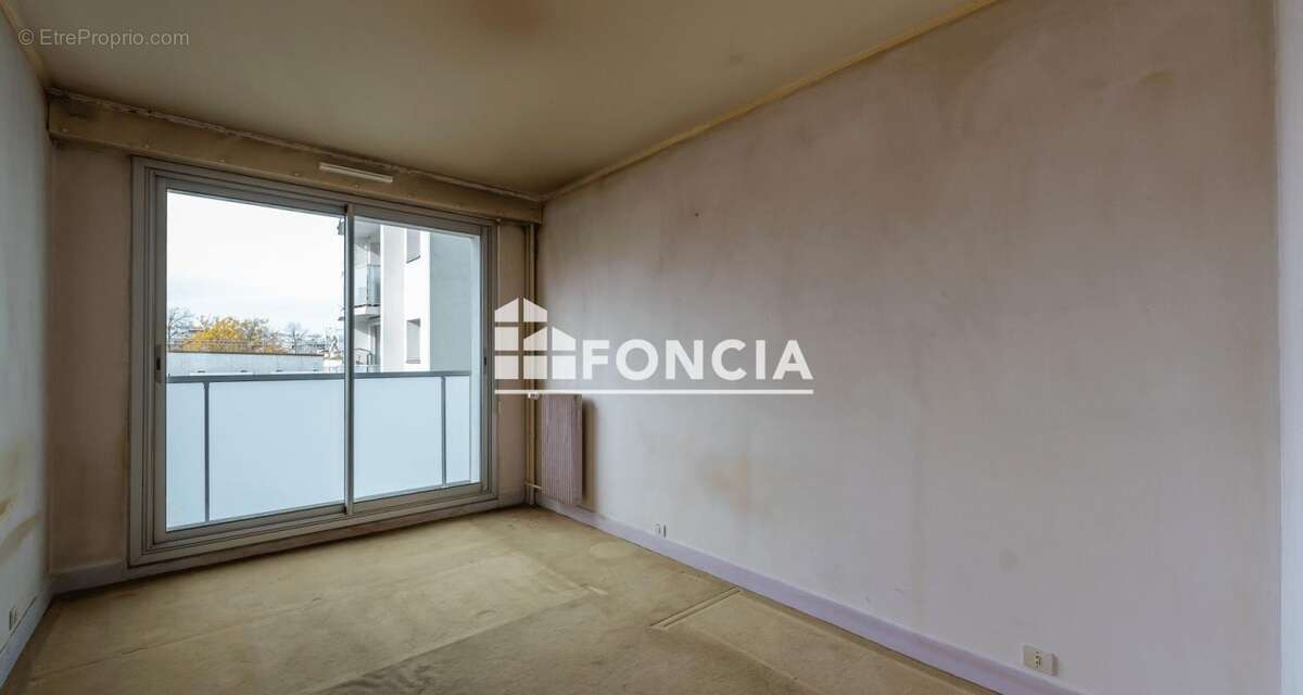 Appartement à PARIS-19E