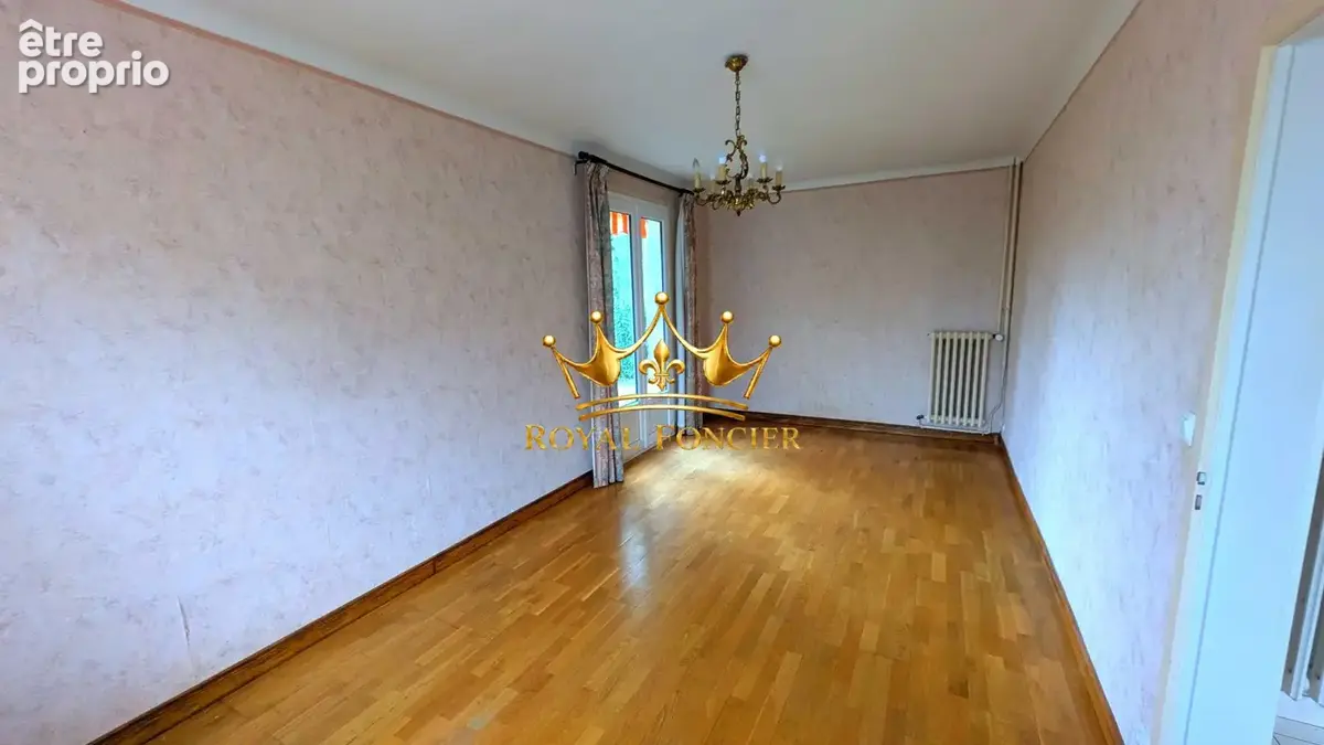 Maison 82 m² à Descartes  - photo 5