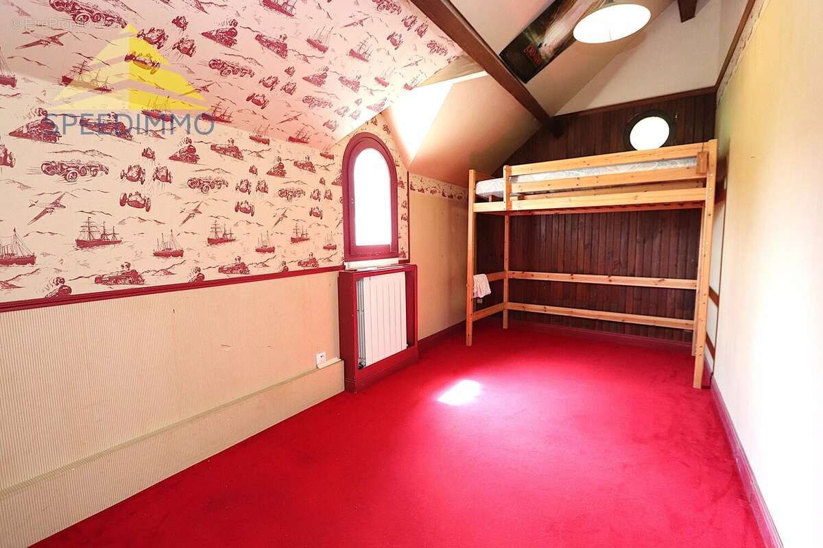 Maison 146 m² à Varennes-Jarcy  - photo 15