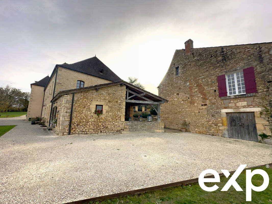 Maison à SAINT-CYPRIEN