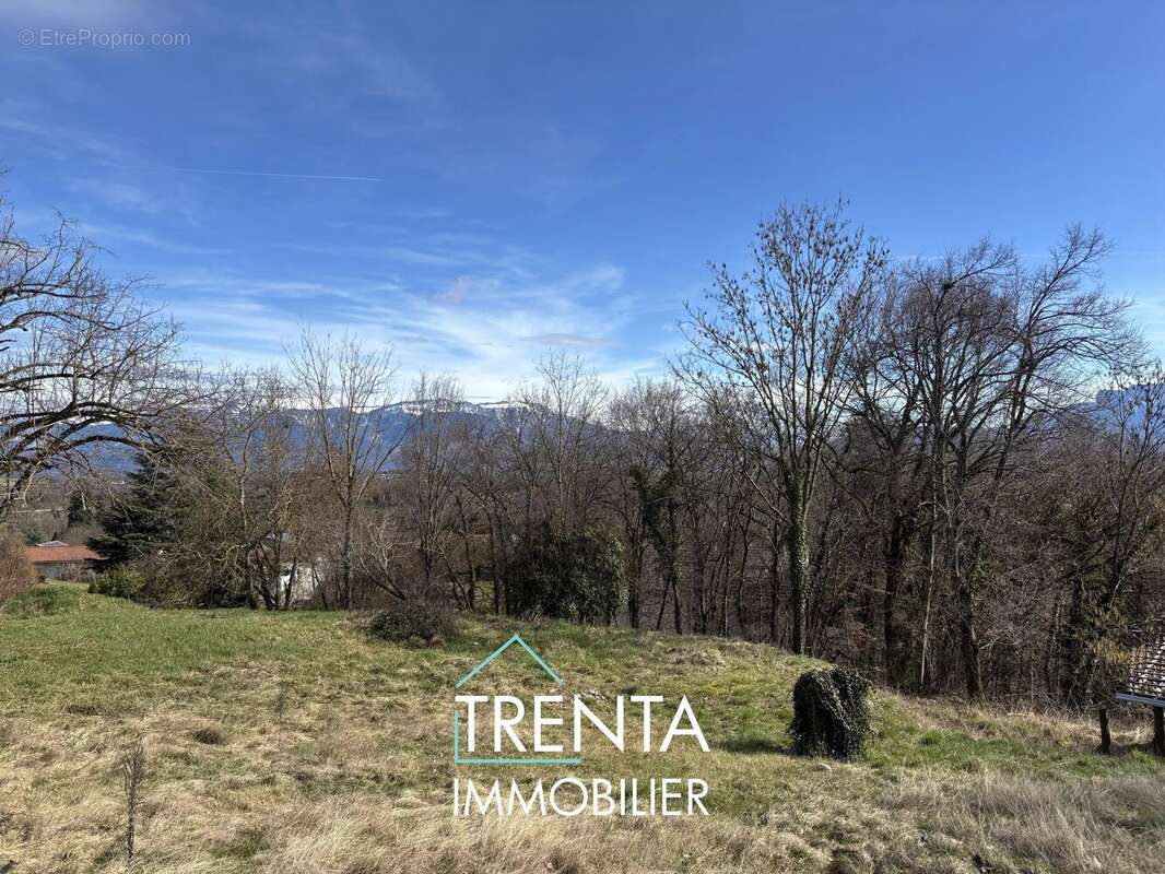 Terrain à RIVES