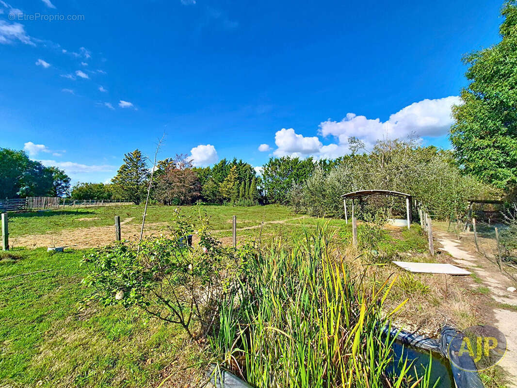 Maison à BAZOGES-EN-PAILLERS
