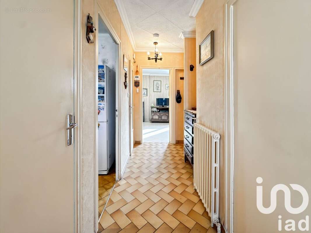 Photo 2 - Maison à LAVAL