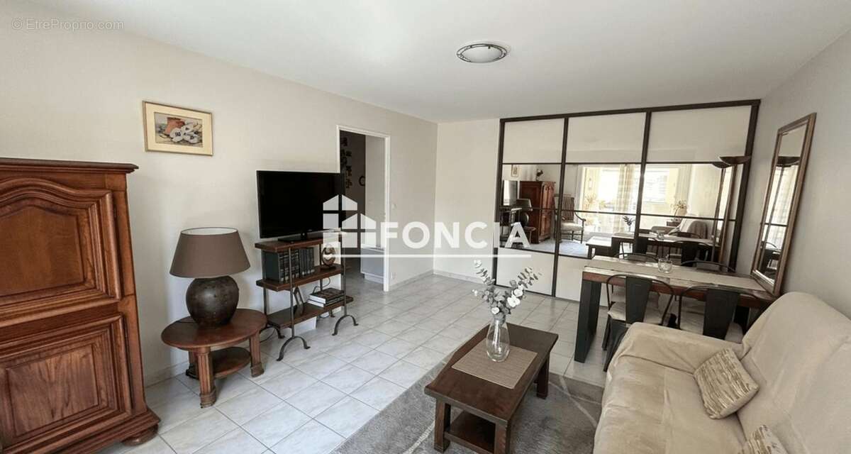 Appartement à MARSEILLE-8E