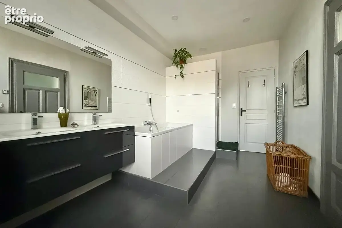 Maison rénovée de 165 m² - Terrasse - jardin sud - dépendance - Ars-sur-Moselle - photo 10