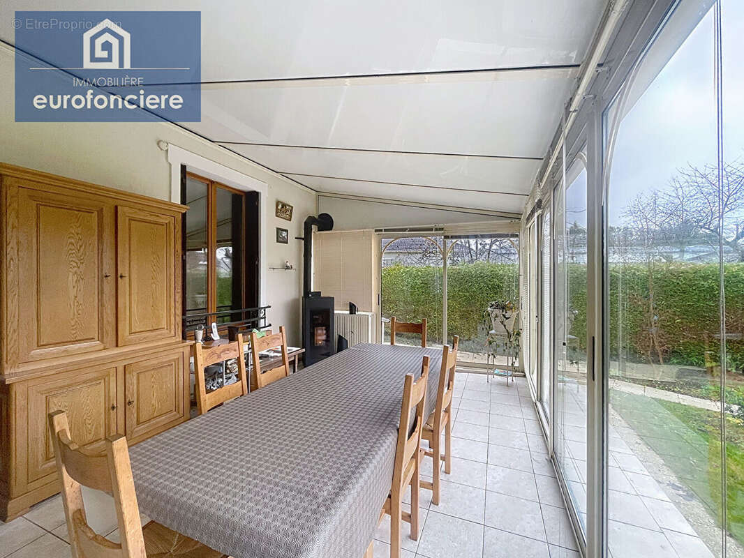 Maison à SAINT-JULIEN-LES-VILLAS