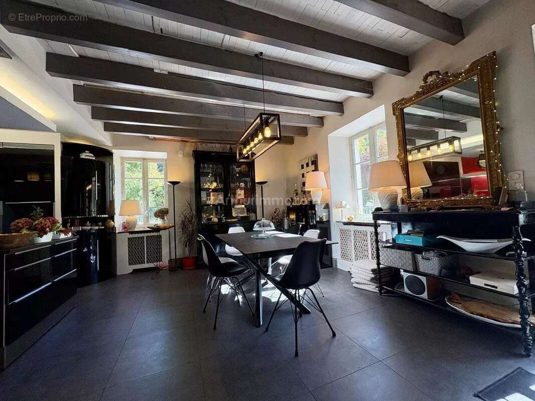 Maison à SAINT-MARTIN-D&#039;URIAGE