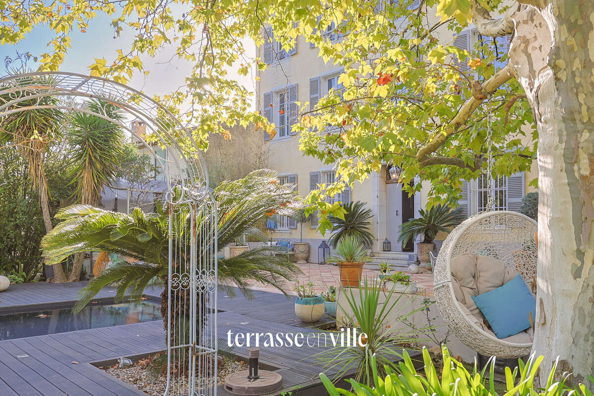 Appartement à LA CRAU