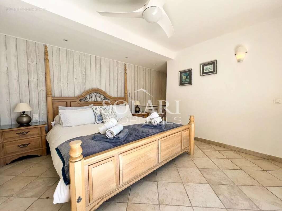 Maison à THEOULE-SUR-MER