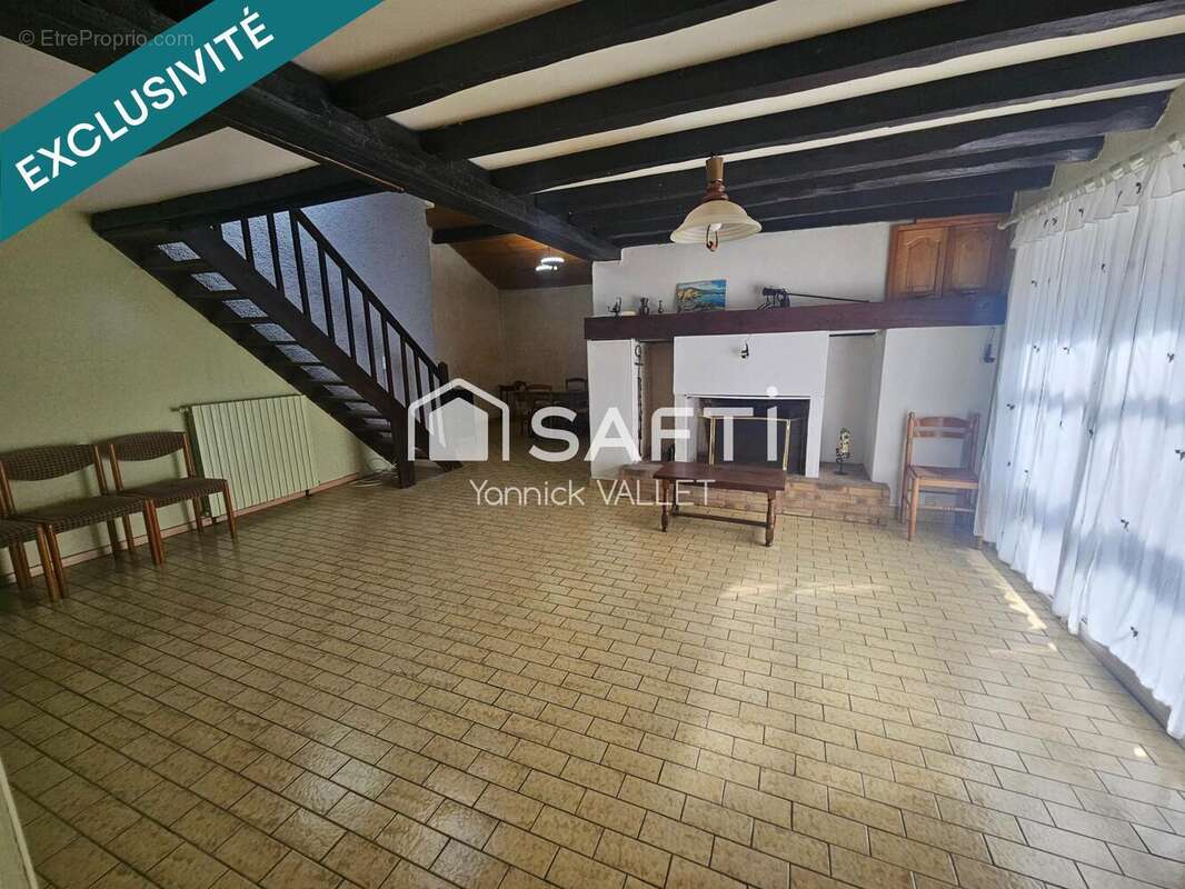 Maison 98 m² à Saint-Aquilin  - photo 5