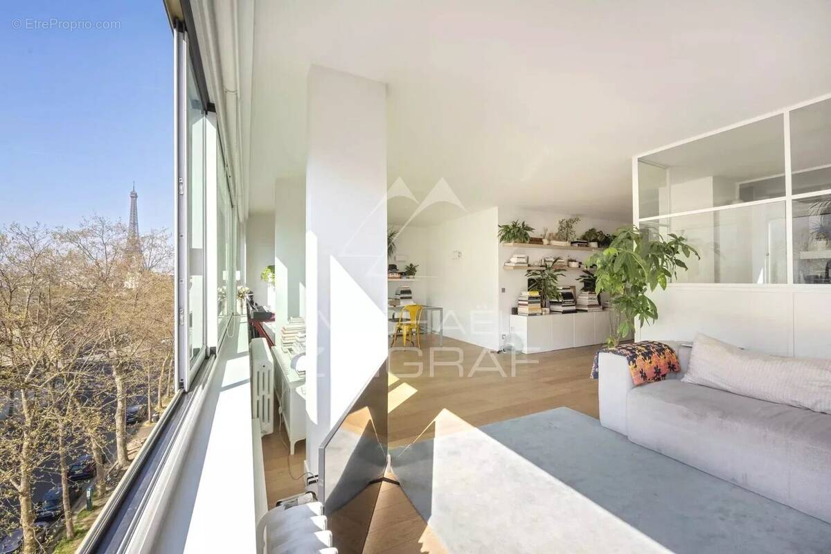Appartement à PARIS-7E