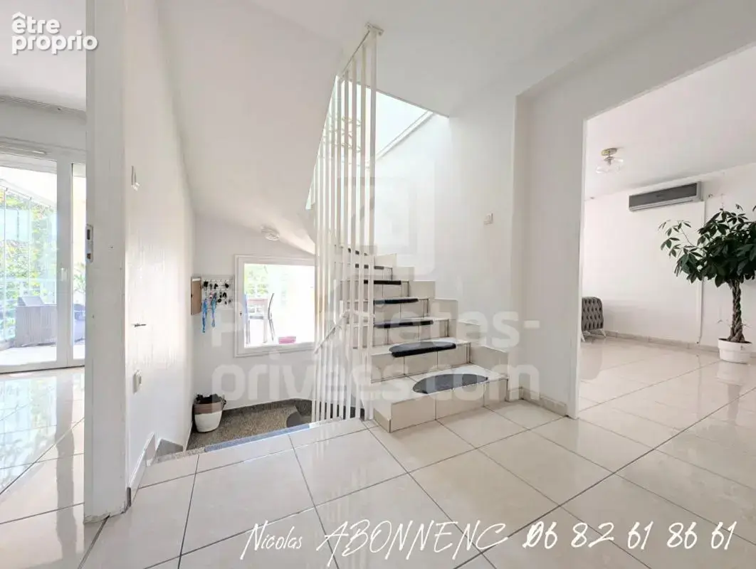 Maison Le Pont De Claix 9 pièce(s) 250 m2 - photo 12