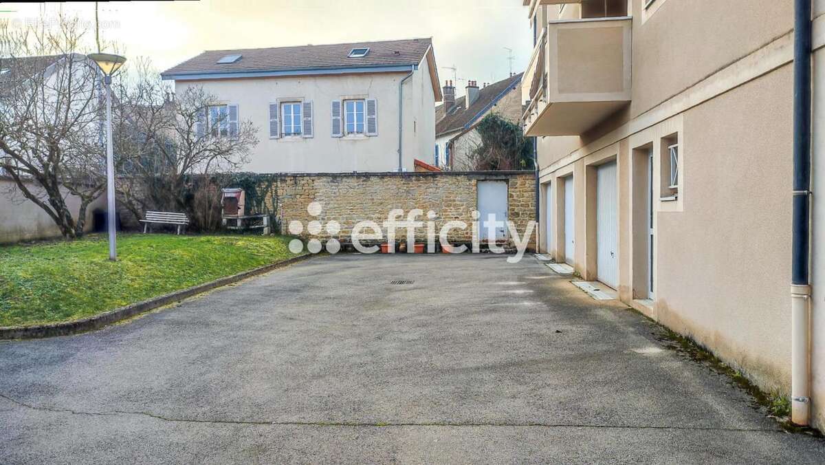 Appartement à LONS-LE-SAUNIER