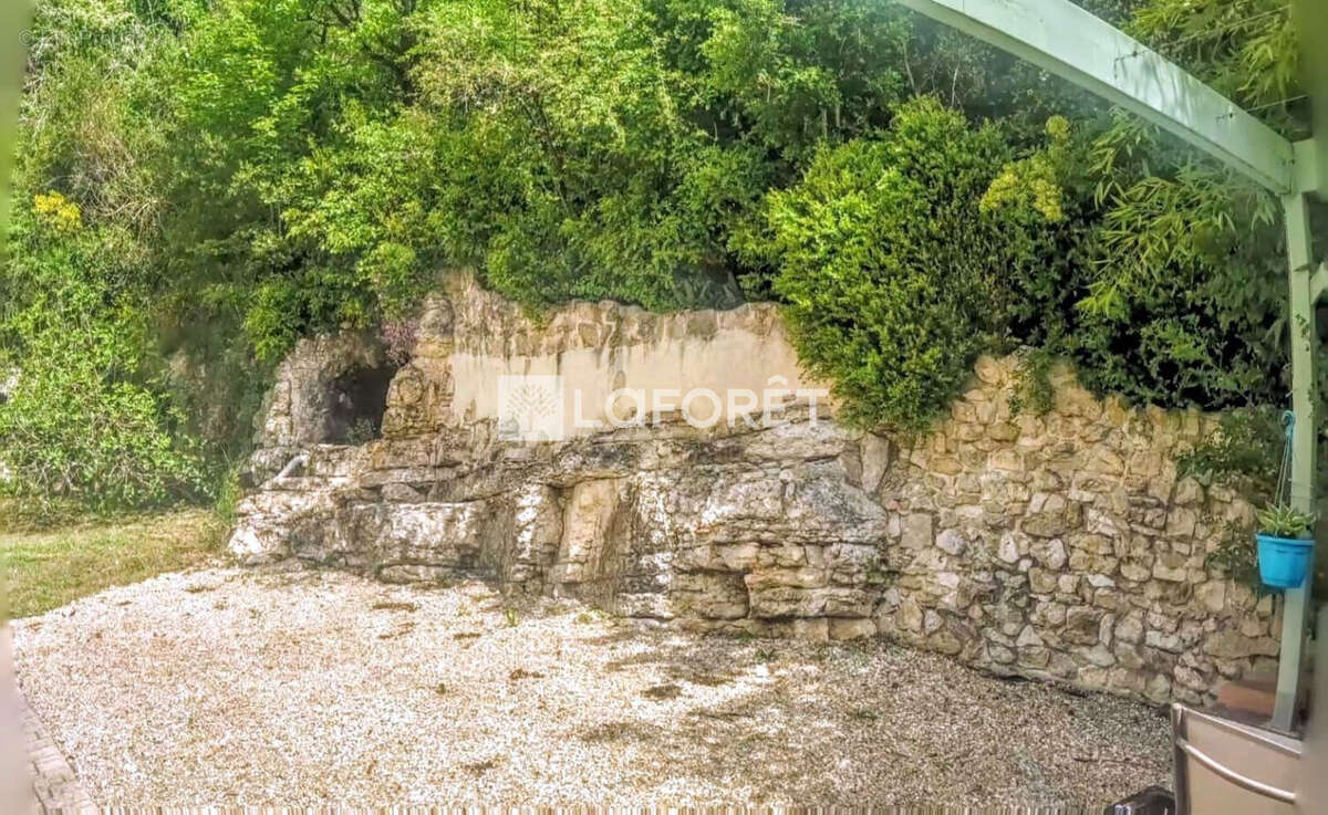 Maison à LAROQUE-DES-ARCS
