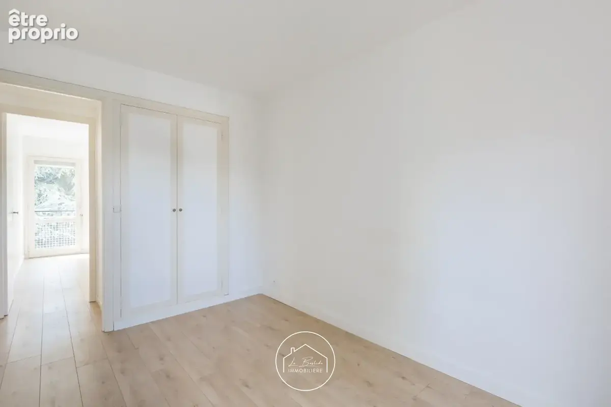 Appartement - 4 pièces avec balcon - 2 chambres SCEAUX - photo 12