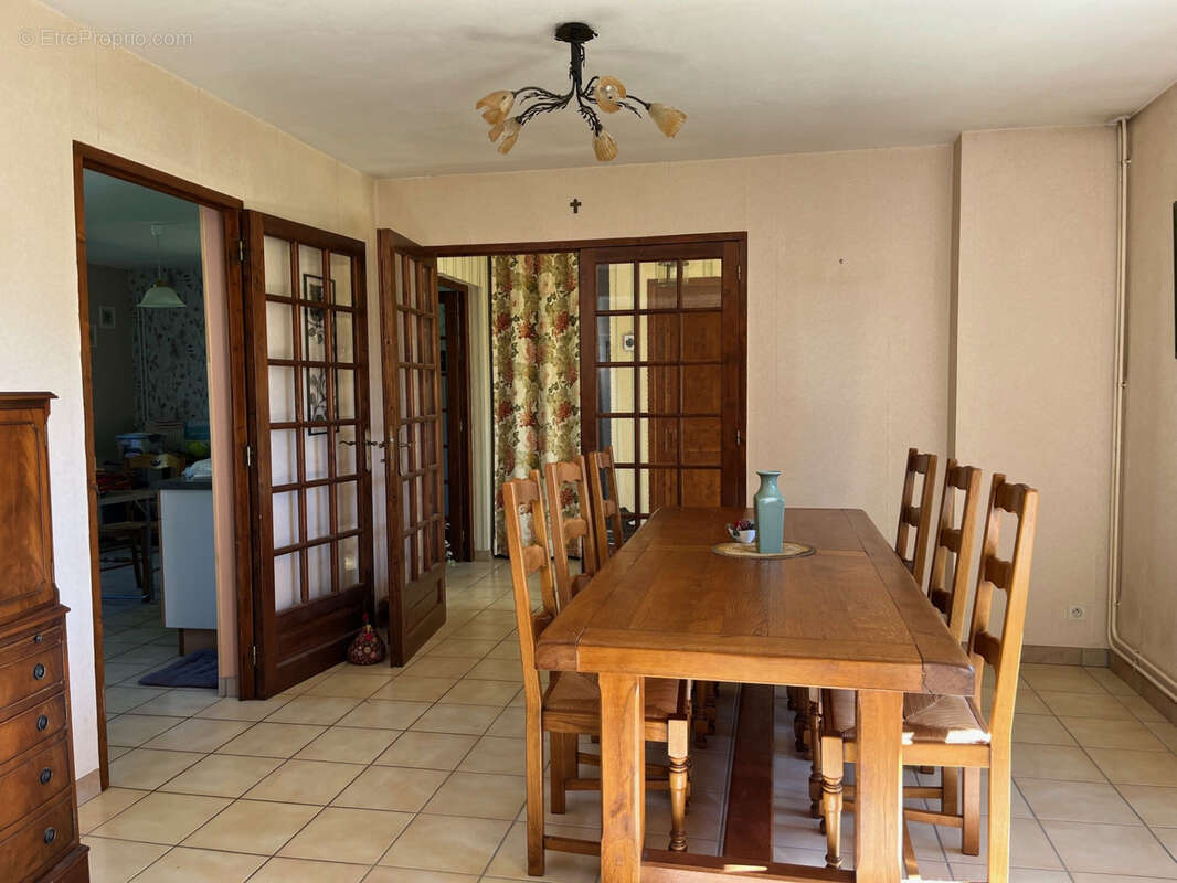 Maison à LA CROISILLE-SUR-BRIANCE