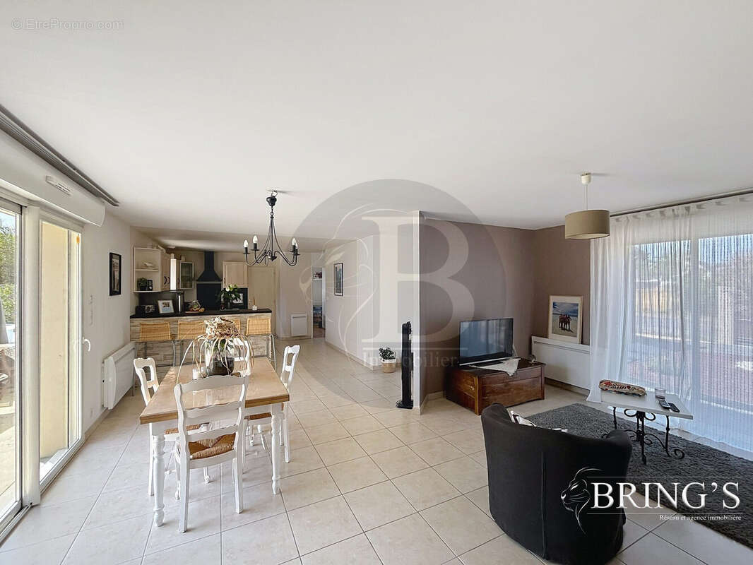 Maison à SAINT-LYPHARD