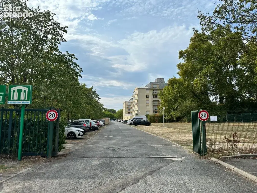 Mérignac Peychotte – T2 de standing avec balcon, piscine et parking - photo 9