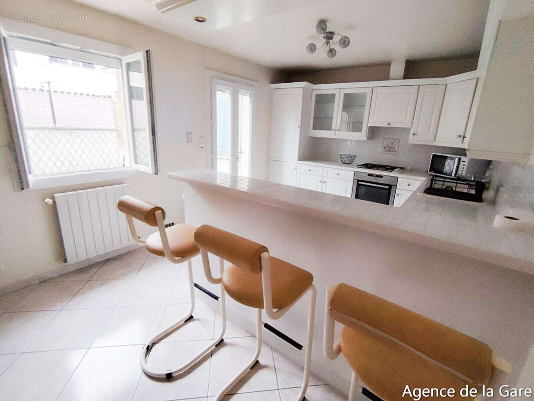 Maison à SARTROUVILLE