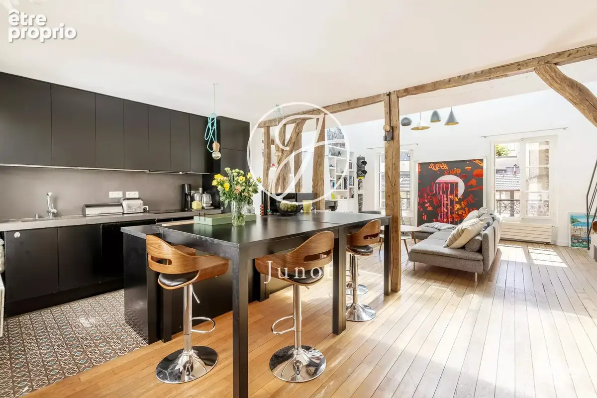 Paris 18e - JULES JOFFRIN / RUE DU POTEAU - Duplex - 4 pièces - 96,82m² Carrez - 130,57m² -  Atelier d'artiste - Terrasse - photo 7