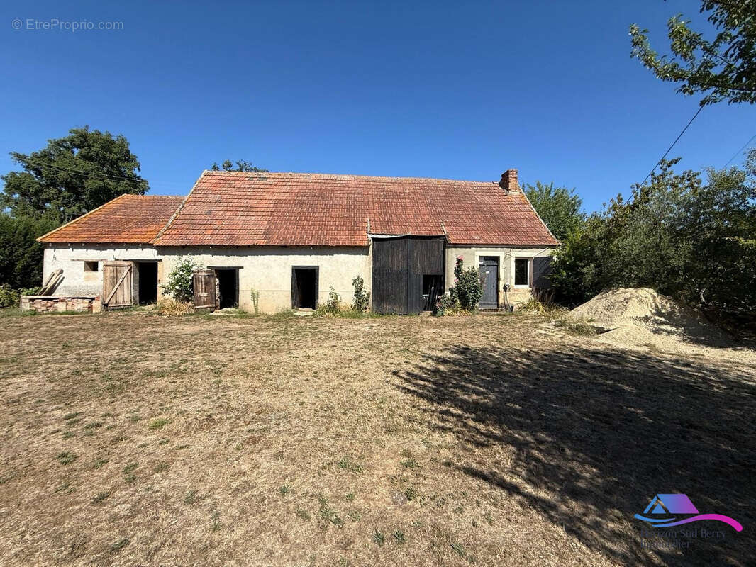 Grange - Maison à VESDUN