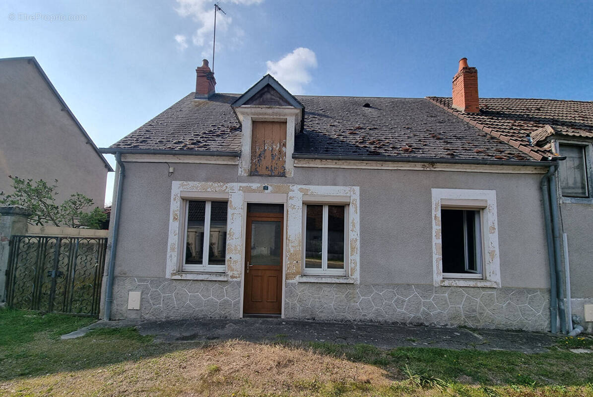 Maison à PRECY