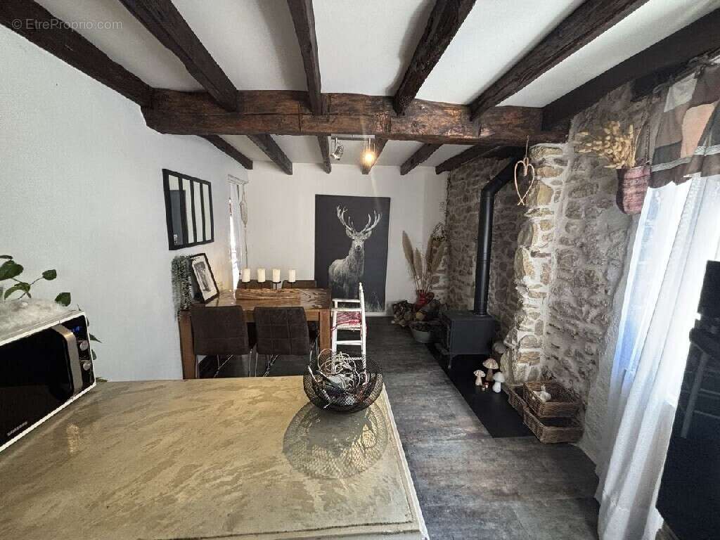 Maison à SAINTE-BAZEILLE