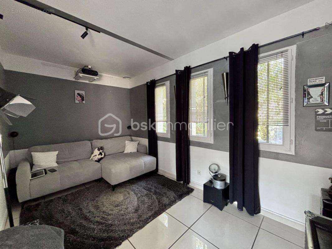 Agde – Maison T7 -  Plain-Pied - avec Piscine, Jacuzzi et garage - photo 14