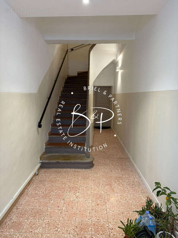 Appartement à LORGUES