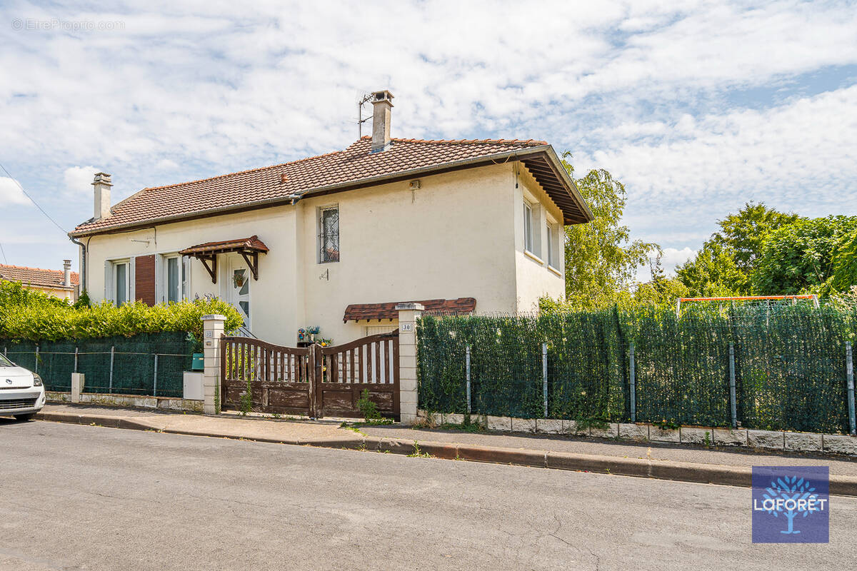 Maison à BOBIGNY