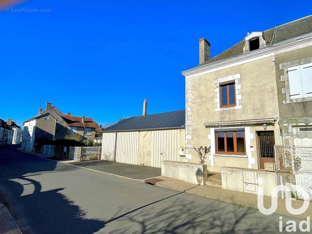 Photo 1 - Maison à LIGLET