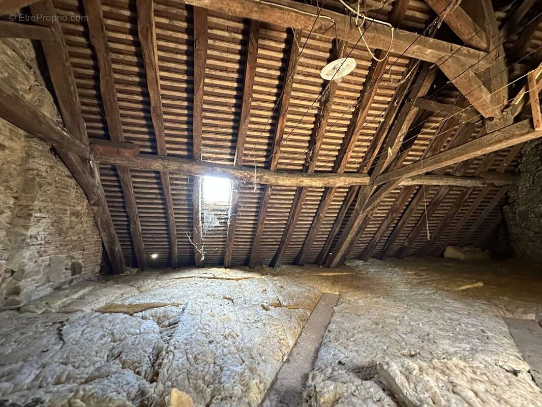 Maison à SAINT-YRIEIX-LA-PERCHE