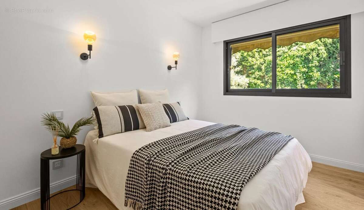 Appartement à LE CANNET